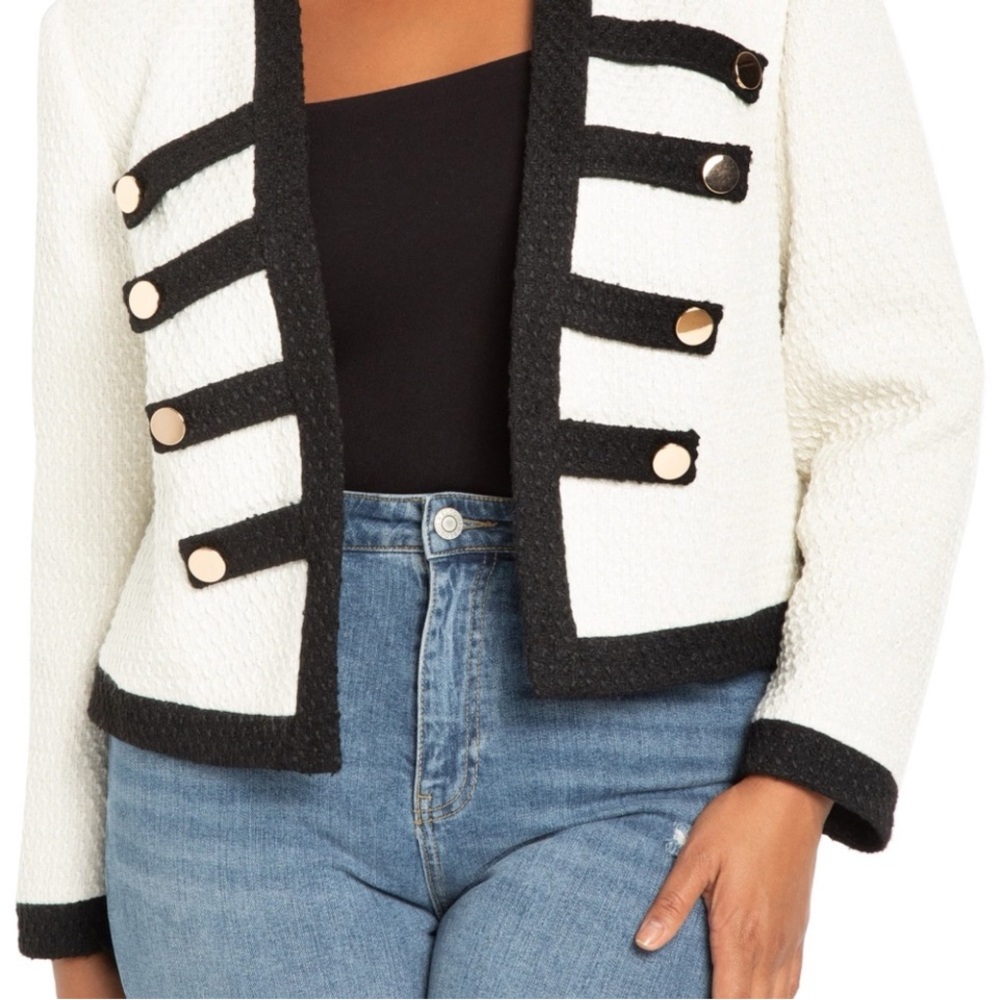 Eloquii Textured Cream and Black Blazer perfect condition, recently dry cleaned